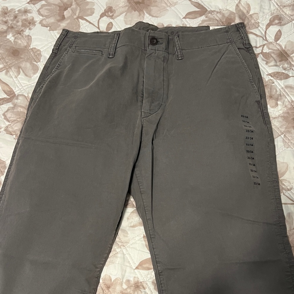 American Eagle Outfitters Men's Charcoal Straight Chinos